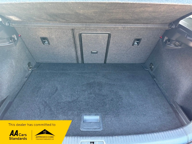 Used Volkswagen Golf 2015 for sale - 77792653: Photo 31