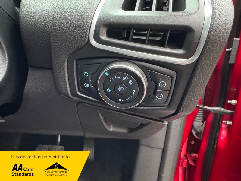 Used Ford Focus 2011 for sale - 76596080: Photo 23