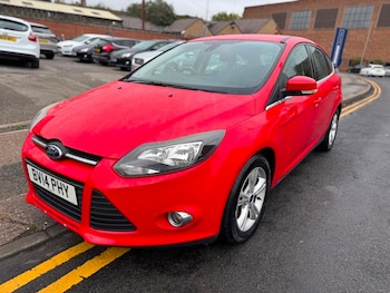 Used Ford Focus 2014 for sale - 76256922: Photo 2
