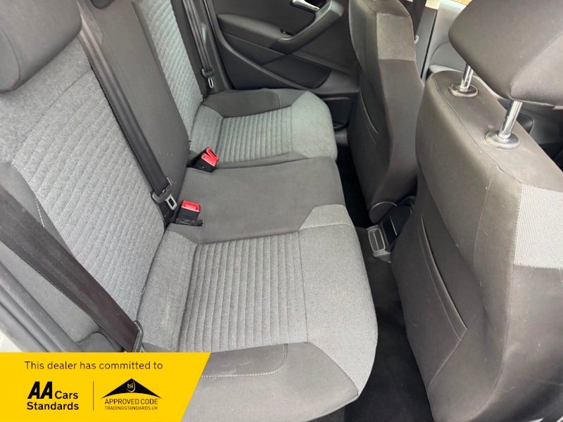 Used Volkswagen Polo 2010 for sale - 76407223: Photo 28