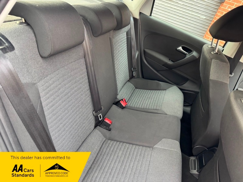 Used Volkswagen Polo 2010 for sale - 76407223: Photo 29