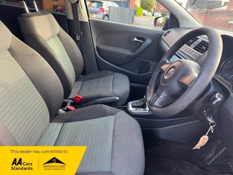 Used Volkswagen Polo 2010 for sale - 76910800: Photo 24