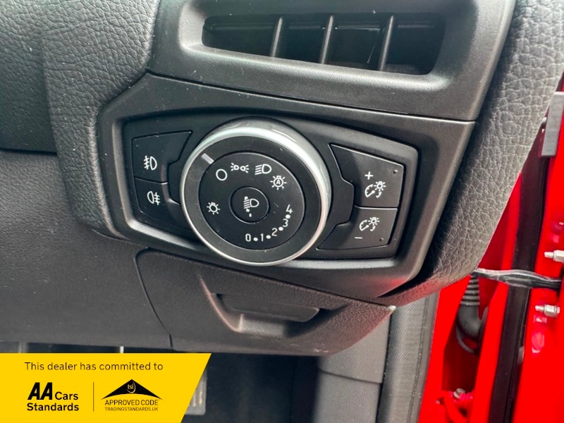 Used Ford Focus 2015 for sale - 76131027: Photo 27