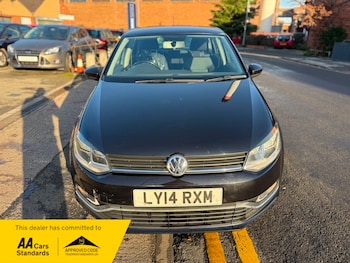 Used Volkswagen Polo 2014 for sale - 76712185: Photo