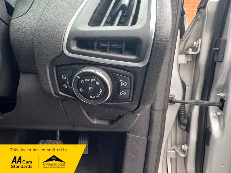 Used Ford Focus 2012 for sale - 76758785: Photo 26