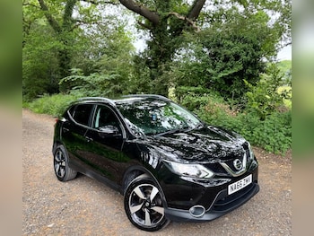Used Nissan Qashqai 2016 for sale - 76283893: Photo 2
