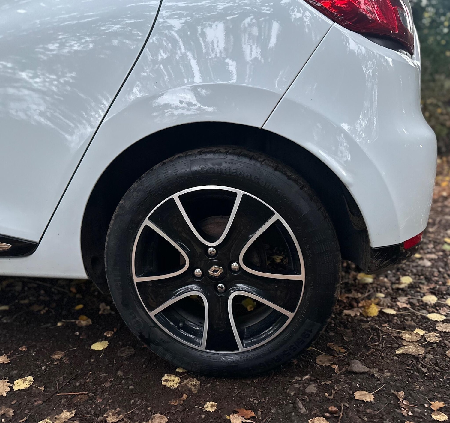 Used Renault Clio 2015 for sale - 76349670: Photo 9