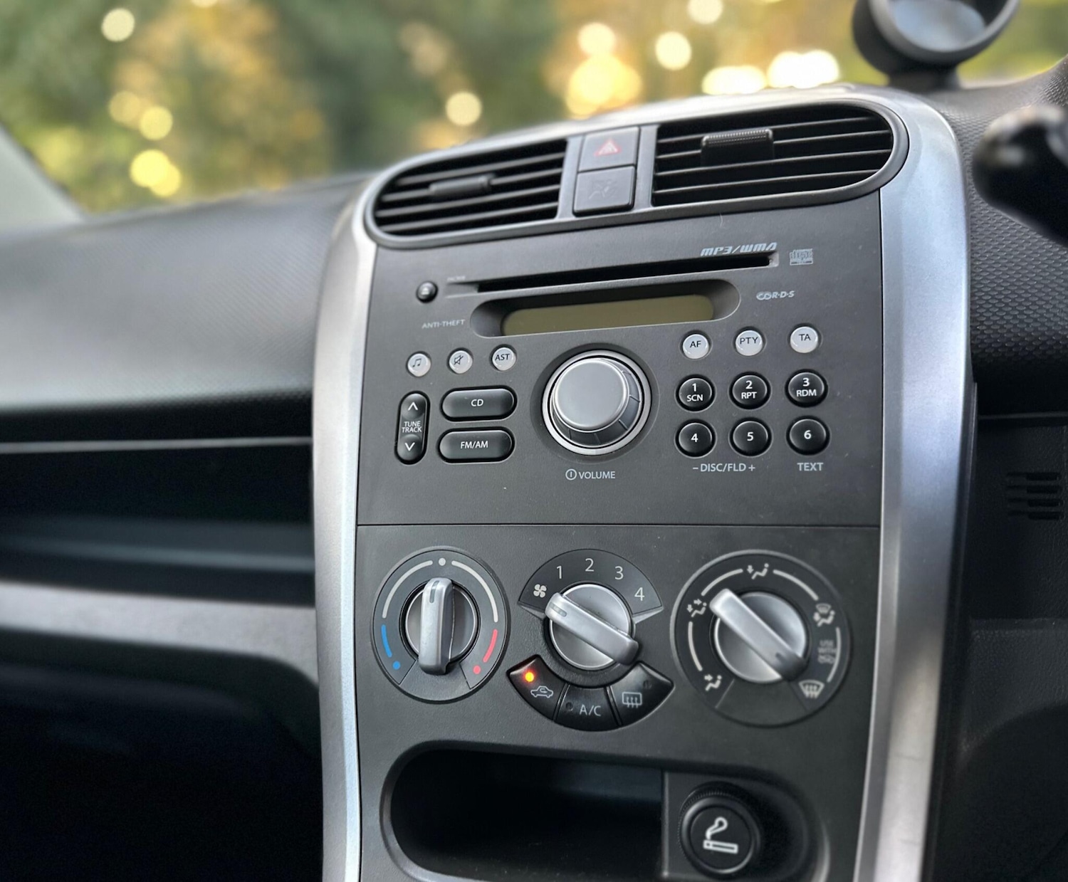 Used Suzuki Splash 2011 for sale - 76538729: Photo 18