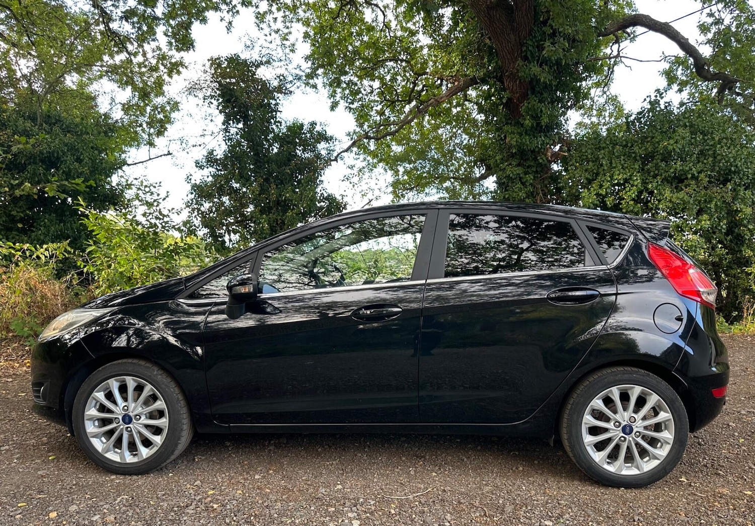Used Ford Fiesta 2017 for sale - 76283573: Photo 9