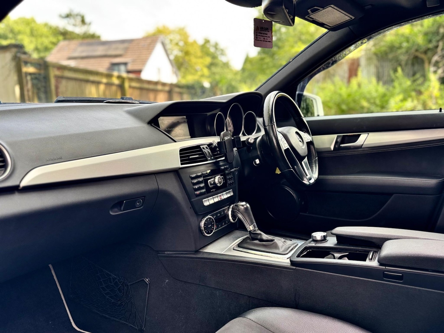 Used Mercedes-Benz C Class 2014 for sale - 76360353: Photo 11