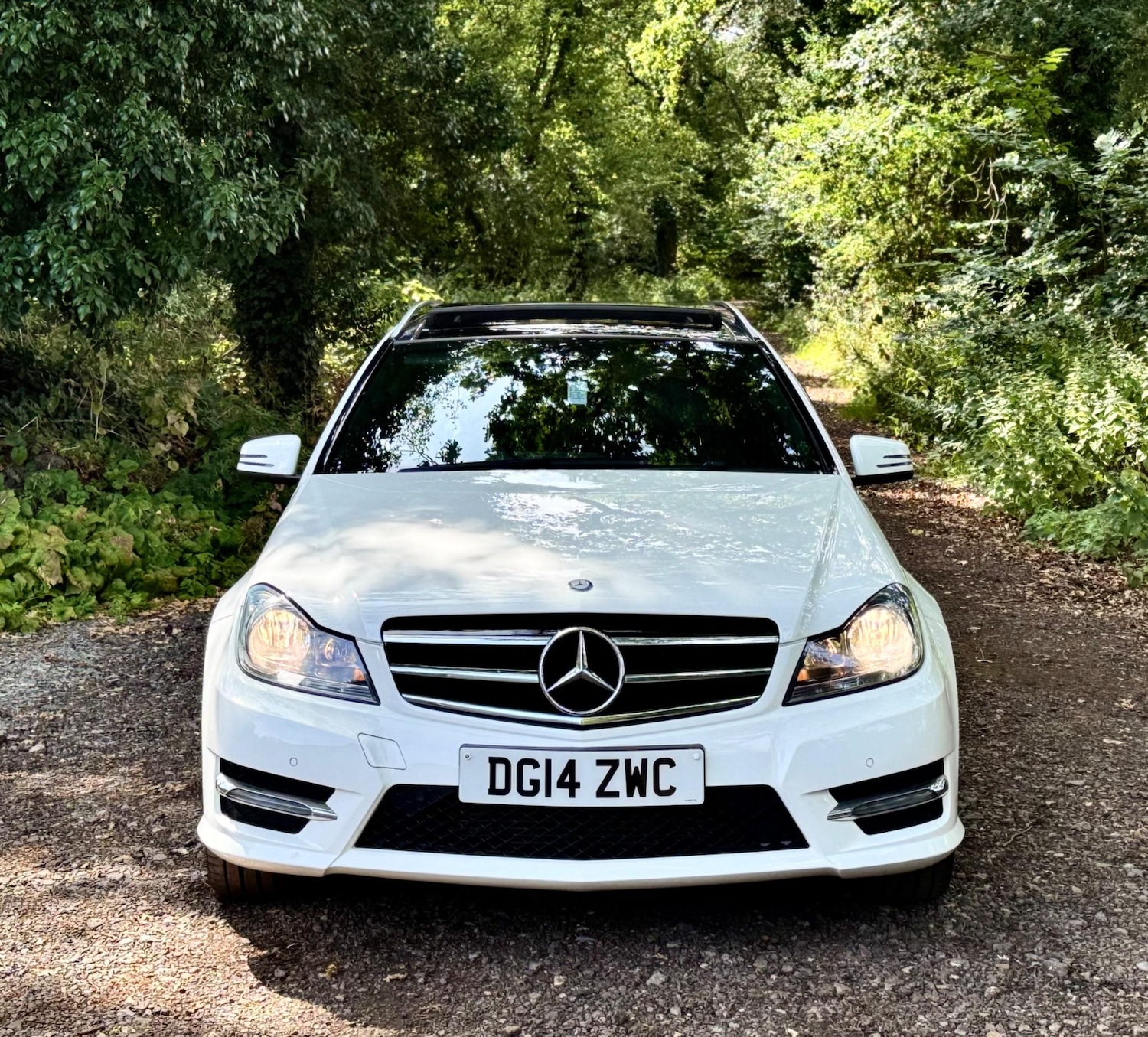 Used Mercedes-Benz C Class 2014 for sale - 76360353: Photo 2