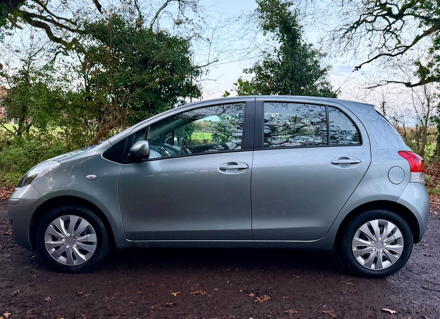 Used Toyota Yaris 2009 for sale - 76759583: Photo 13