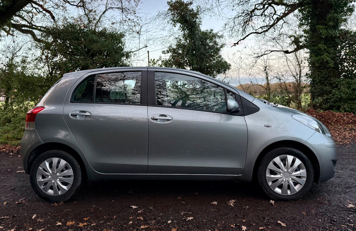 Used Toyota Yaris 2009 for sale - 76759583: Photo 17