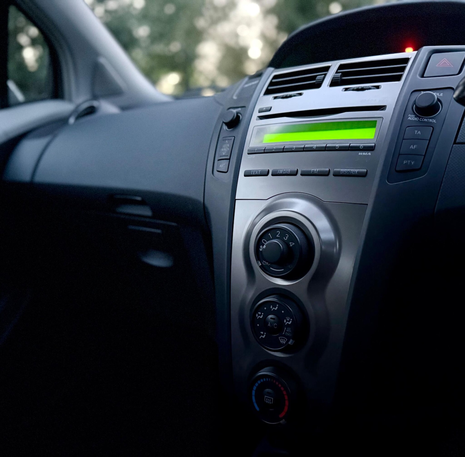 Used Toyota Yaris 2009 for sale - 76759583: Photo 25