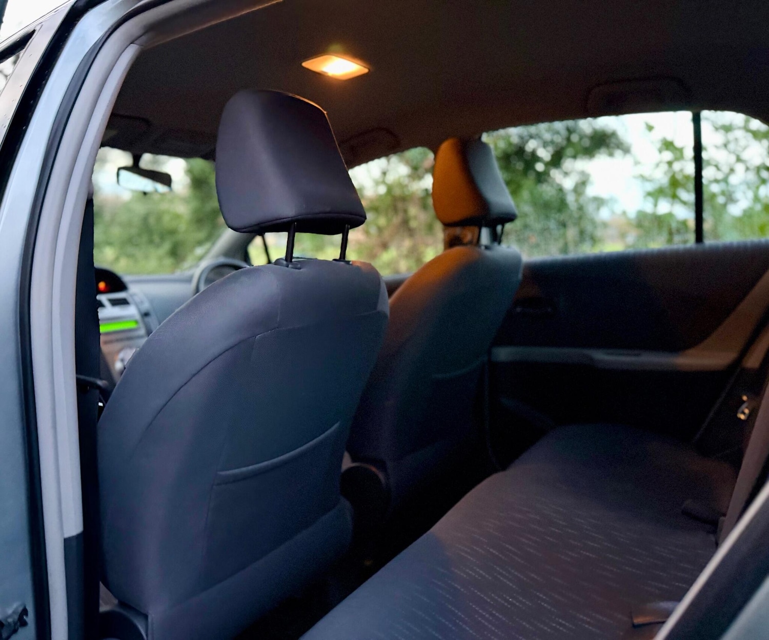 Used Toyota Yaris 2009 for sale - 76759583: Photo 27