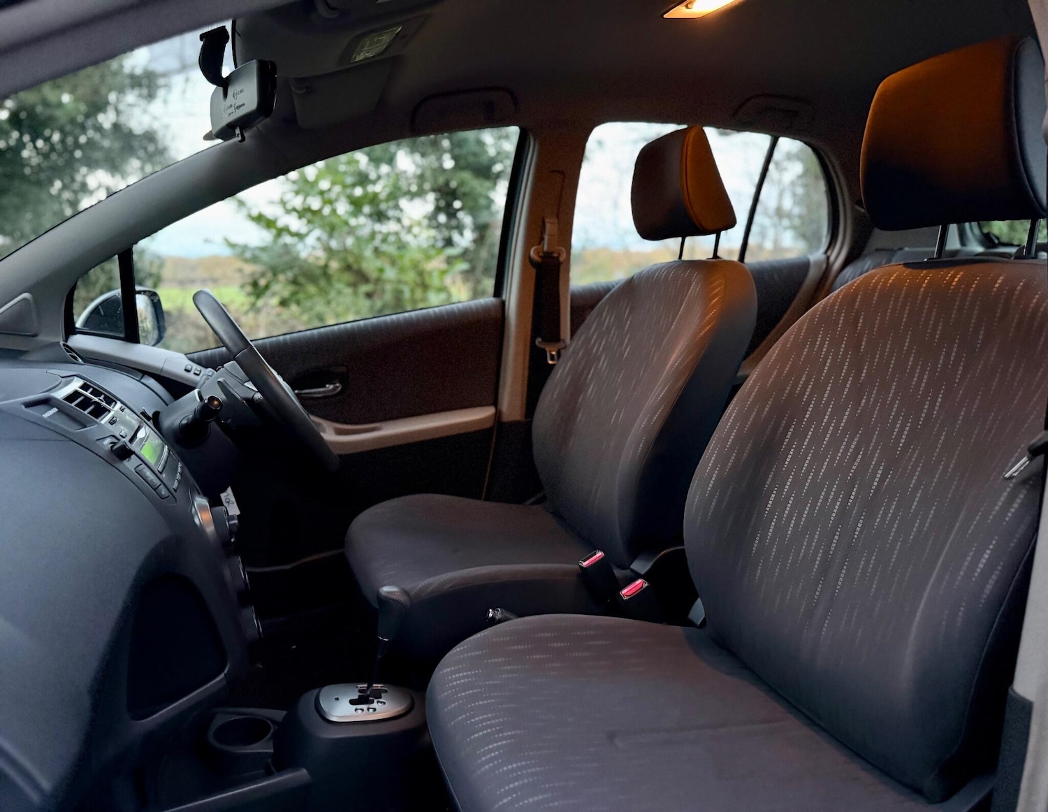 Used Toyota Yaris 2009 for sale - 76759583: Photo 31