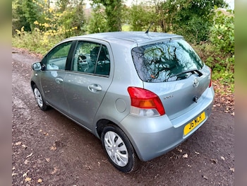 Used Toyota Yaris 2009 for sale - 76759583: Photo