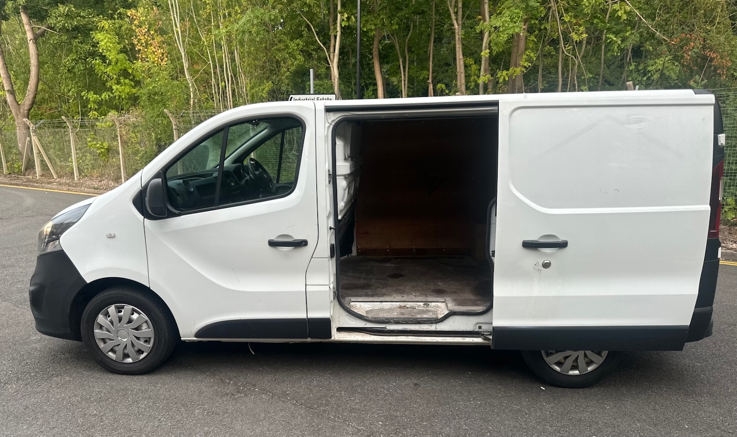 Used Vauxhall Vivaro 2015 for sale - 76327410: Photo 12