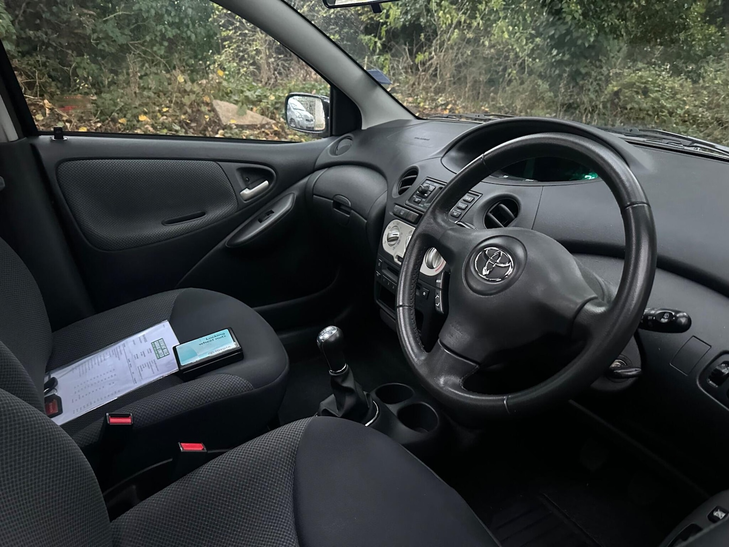Used Toyota Yaris 2005 for sale - 76336170: Photo 15