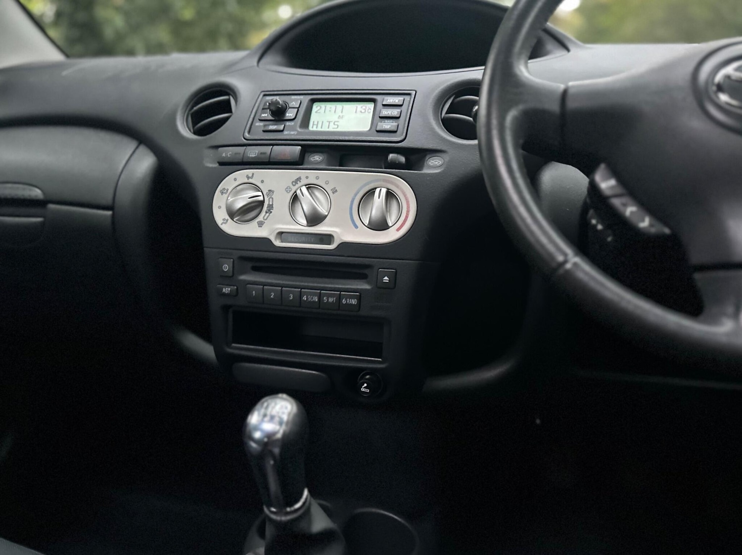 Used Toyota Yaris 2005 for sale - 76336170: Photo 16