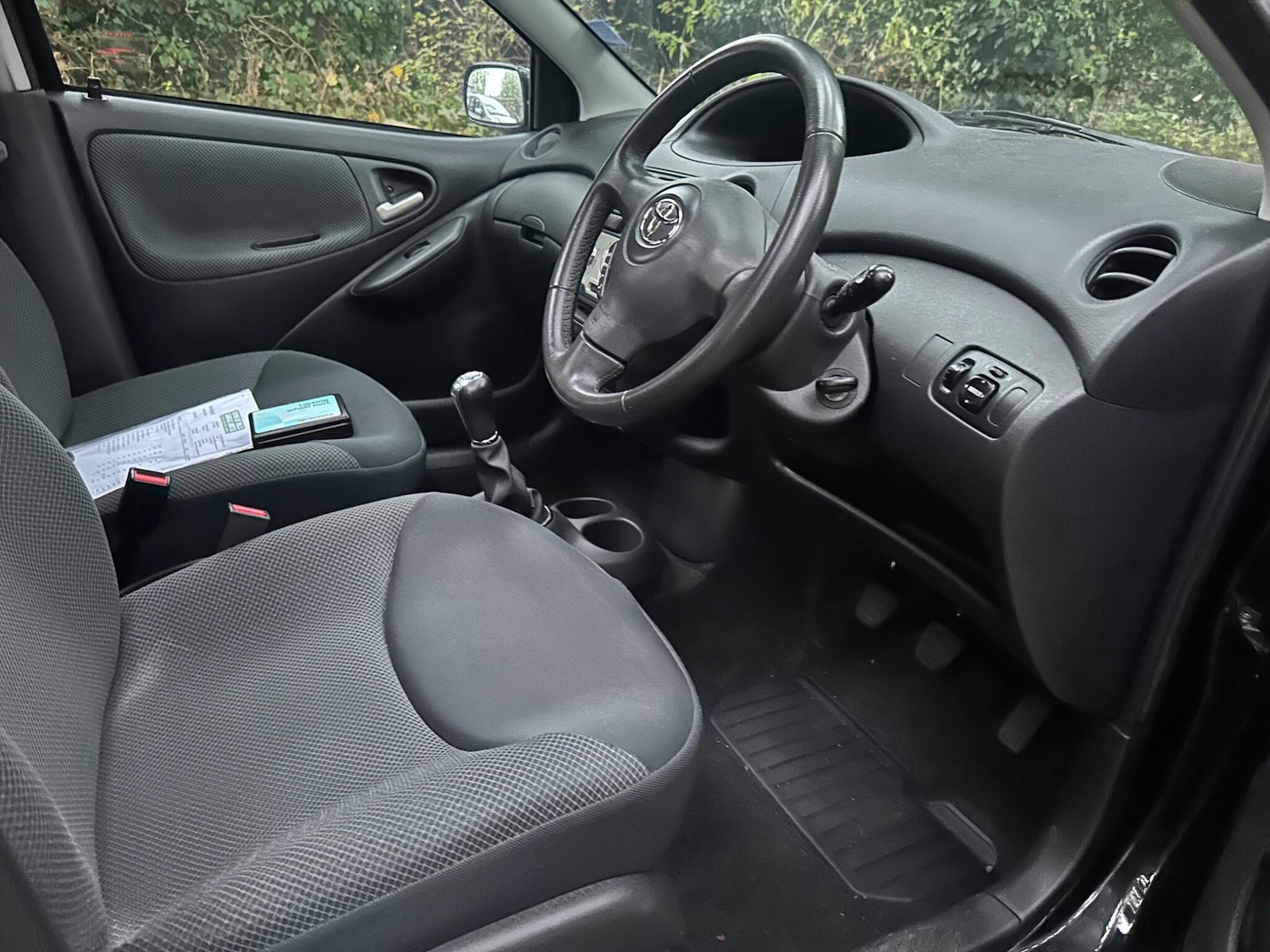 Used Toyota Yaris 2005 for sale - 76336170: Photo 24