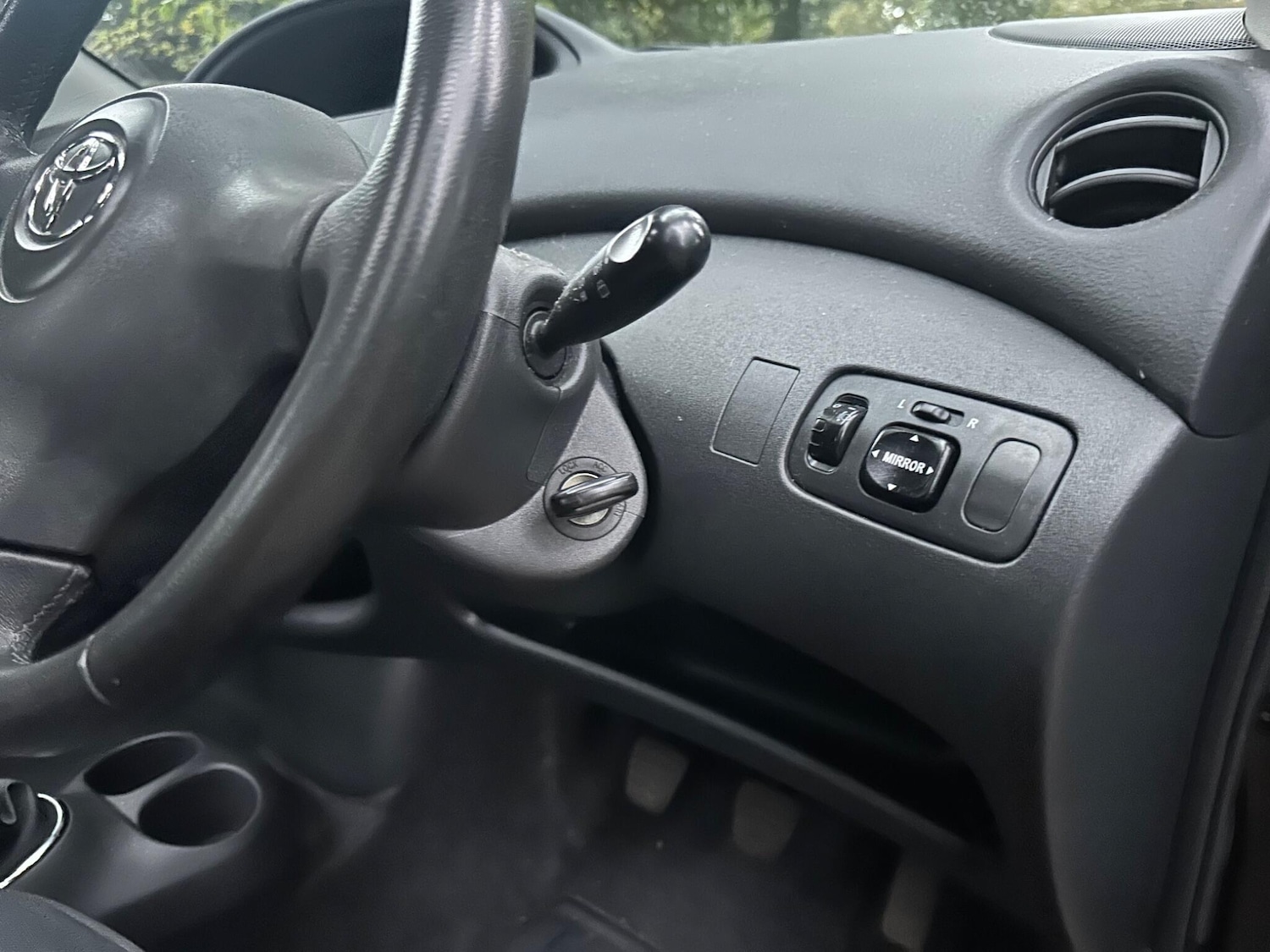 Used Toyota Yaris 2005 for sale - 76336170: Photo 25