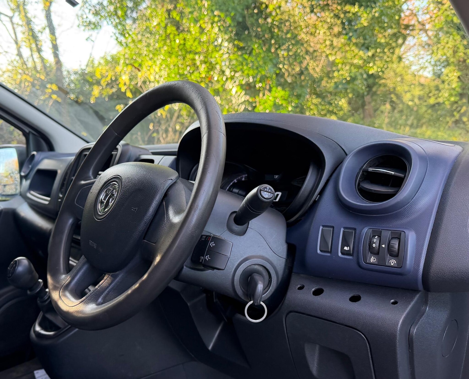 Used Vauxhall Vivaro 2015 for sale - 76825201: Photo 18