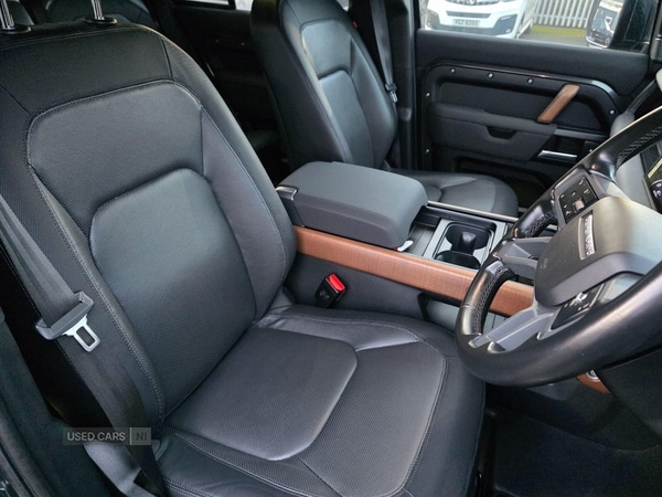 Used Land Rover Defender 2022 for sale - 77052596: Photo 12