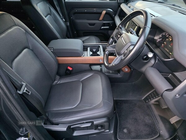 Used Land Rover Defender 2022 for sale - 77052596: Photo 13