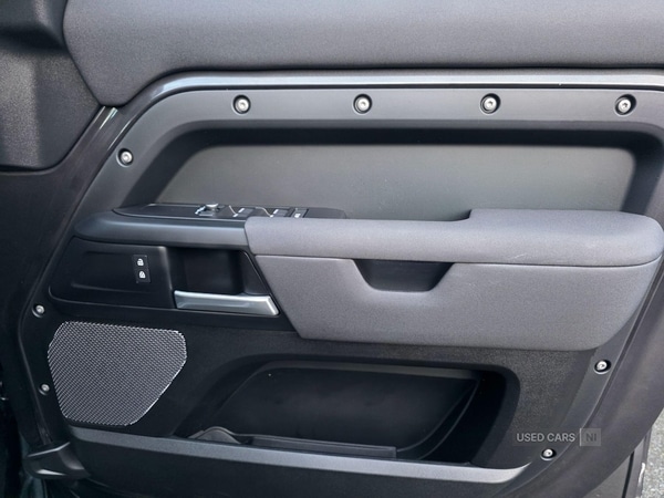 Used Land Rover Defender 2022 for sale - 77052596: Photo 15