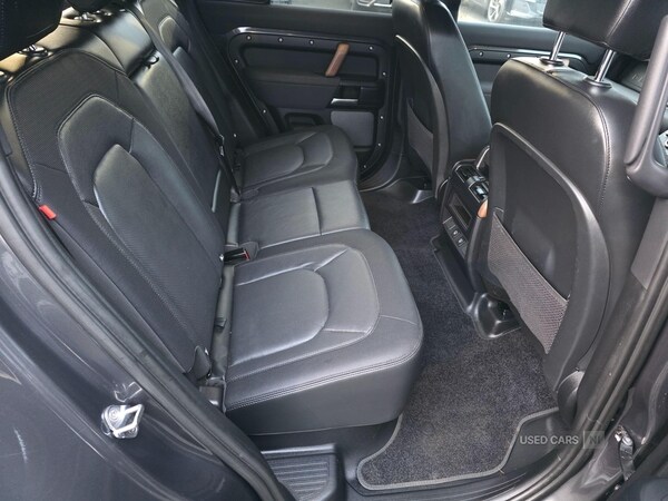 Used Land Rover Defender 2022 for sale - 77052596: Photo 16