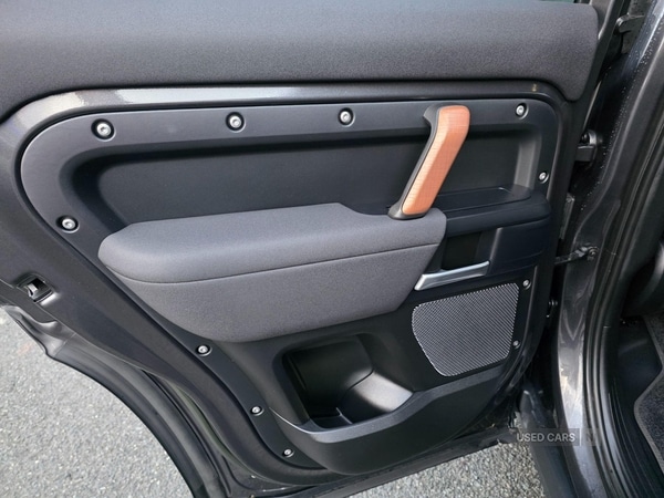 Used Land Rover Defender 2022 for sale - 77052596: Photo 34