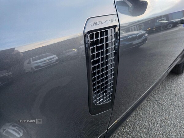 Used Land Rover Defender 2022 for sale - 77052596: Photo 39