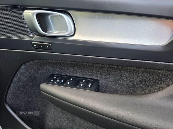 Used Volvo XC40 2023 for sale - 76359282: Photo 10