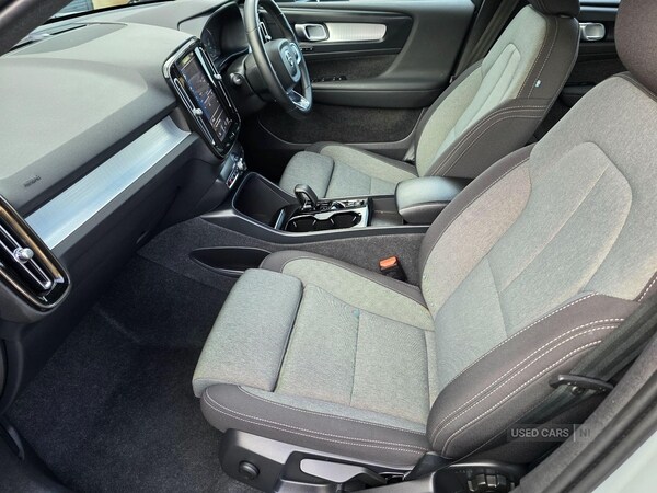 Used Volvo XC40 2023 for sale - 76359282: Photo 17
