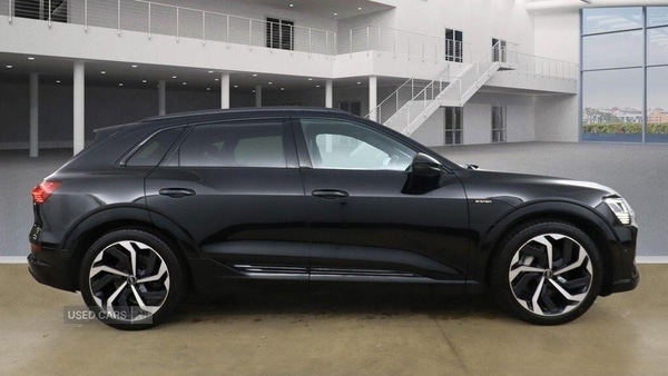 Used Audi e-tron 2022 for sale - 76586238: Photo 6