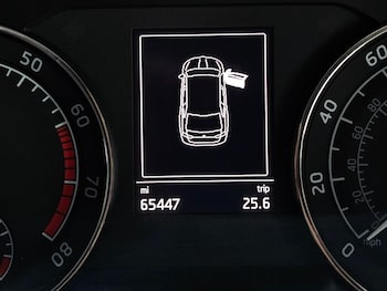 Used Skoda Superb 2017 for sale - 78843115: Photo