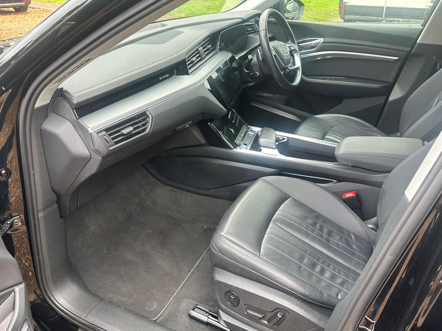 Used Audi e-tron 2021 for sale - 77801960: Photo 26