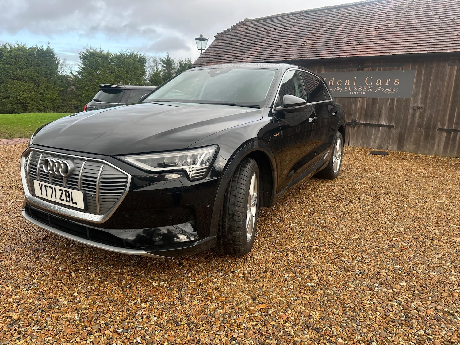 Used Audi e-tron 2021 for sale - 77801960: Photo 3