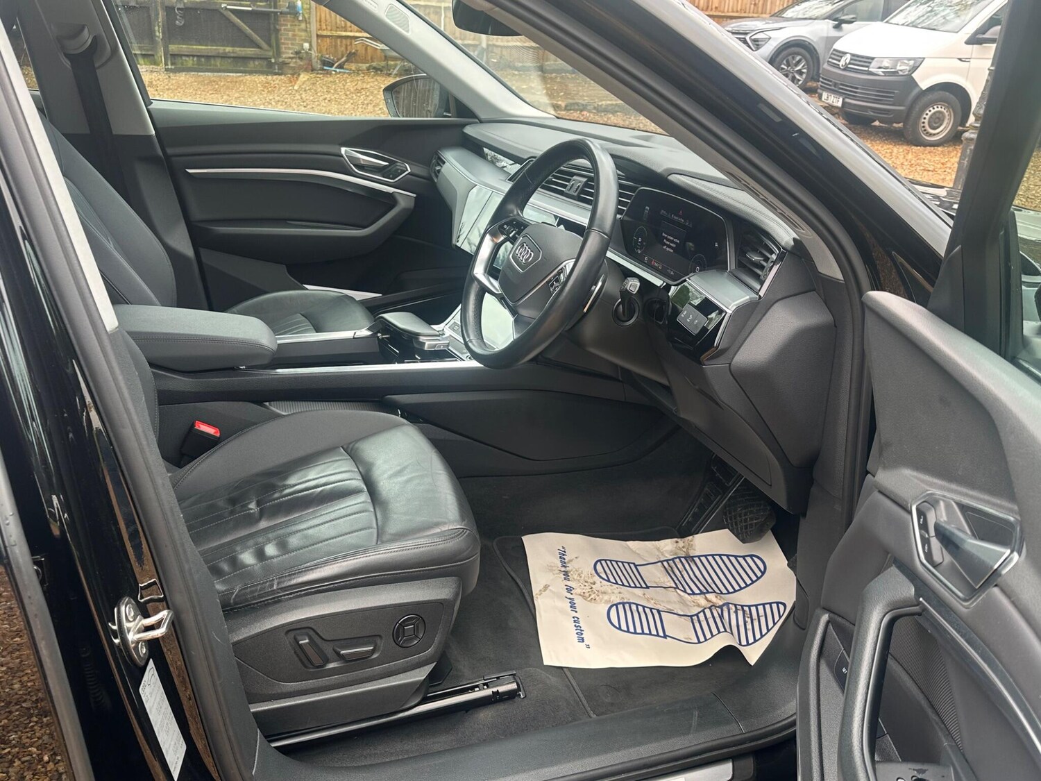 Used Audi e-tron 2021 for sale - 77801960: Photo 9