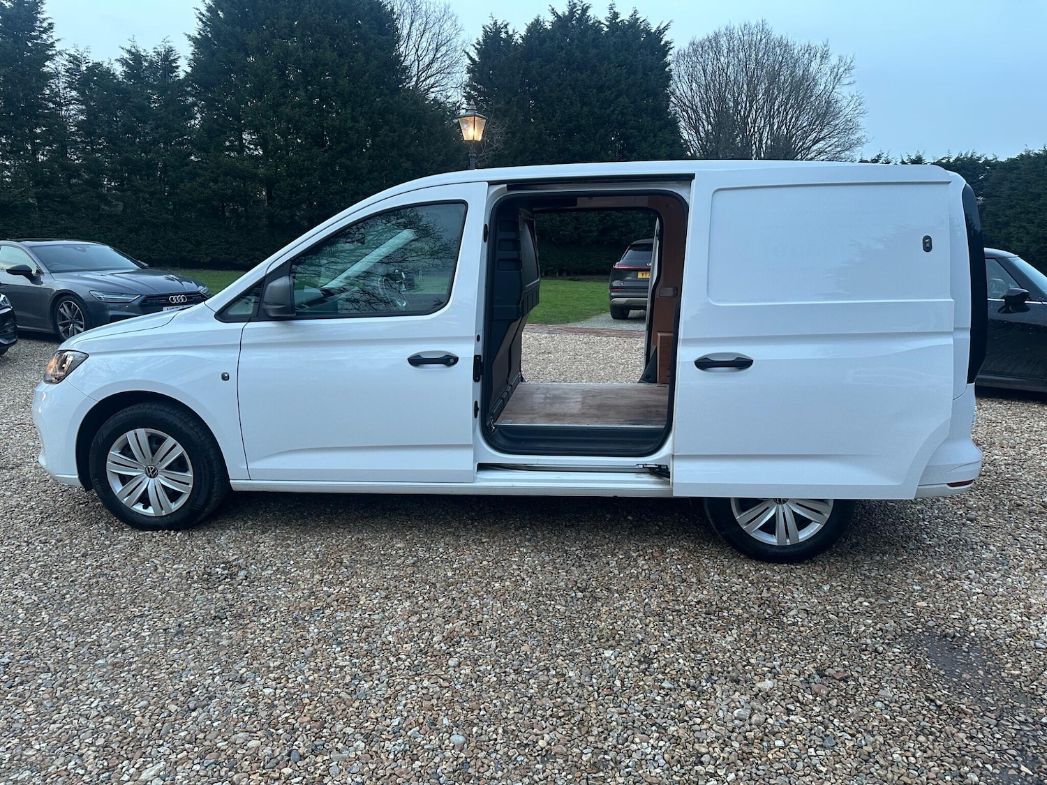 Used Volkswagen Caddy Maxi 2021 for sale - 77801971: Photo 12