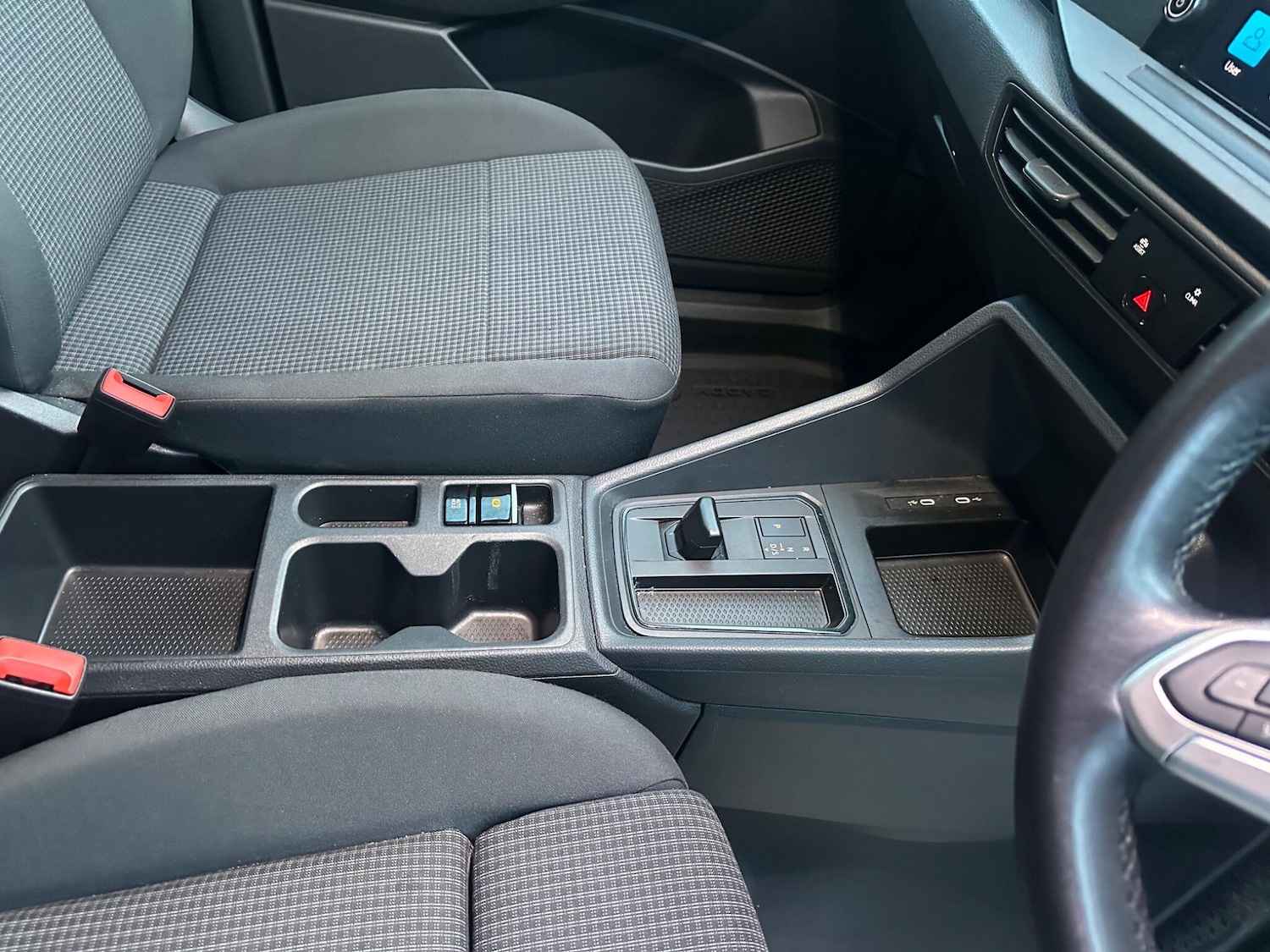 Used Volkswagen Caddy Maxi 2021 for sale - 77801971: Photo 3