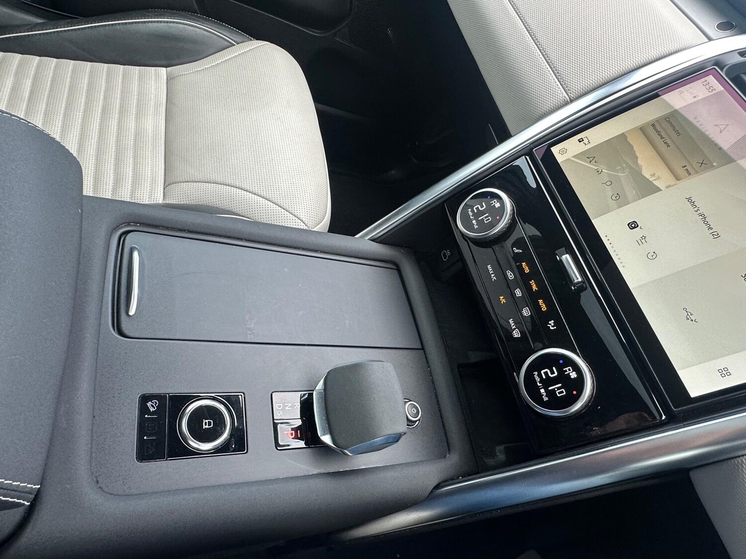 Used Land Rover Discovery 2022 for sale - 77801959: Photo 17