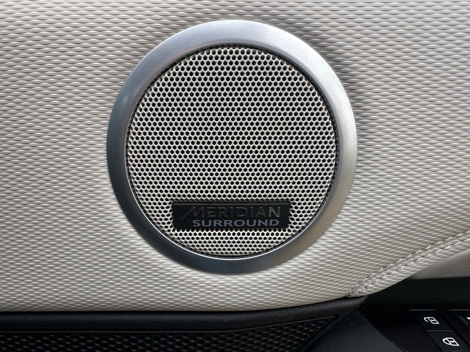 Used Land Rover Discovery 2022 for sale - 77801959: Photo 22