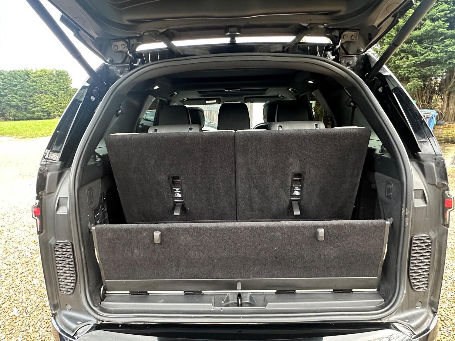 Used Land Rover Discovery 2022 for sale - 77801959: Photo 8