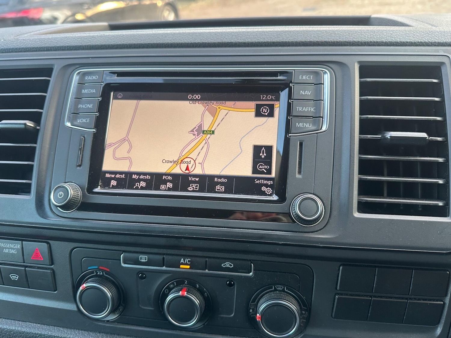 Used Volkswagen Transporter 2016 for sale - 77805002: Photo 2