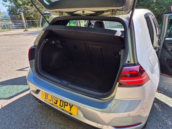 Used Volkswagen Golf 2019 for sale - 76009306: Photo 11