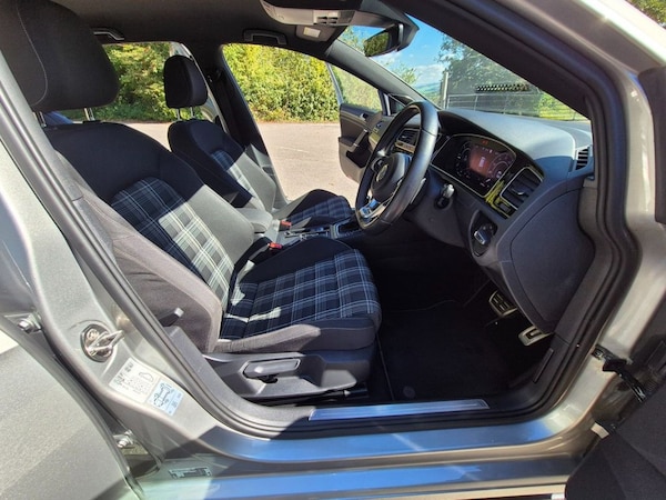 Used Volkswagen Golf 2019 for sale - 76009306: Photo 8