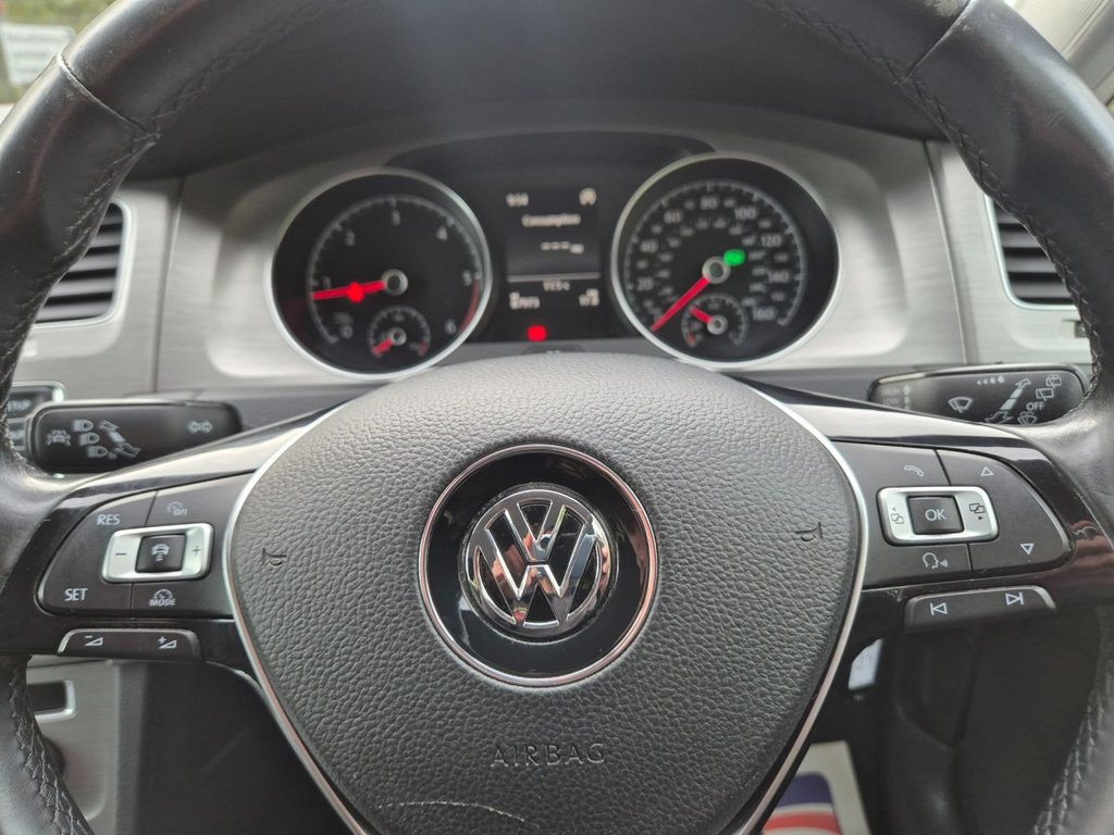 Used Volkswagen Golf 2014 for sale - 76350650: Photo 14