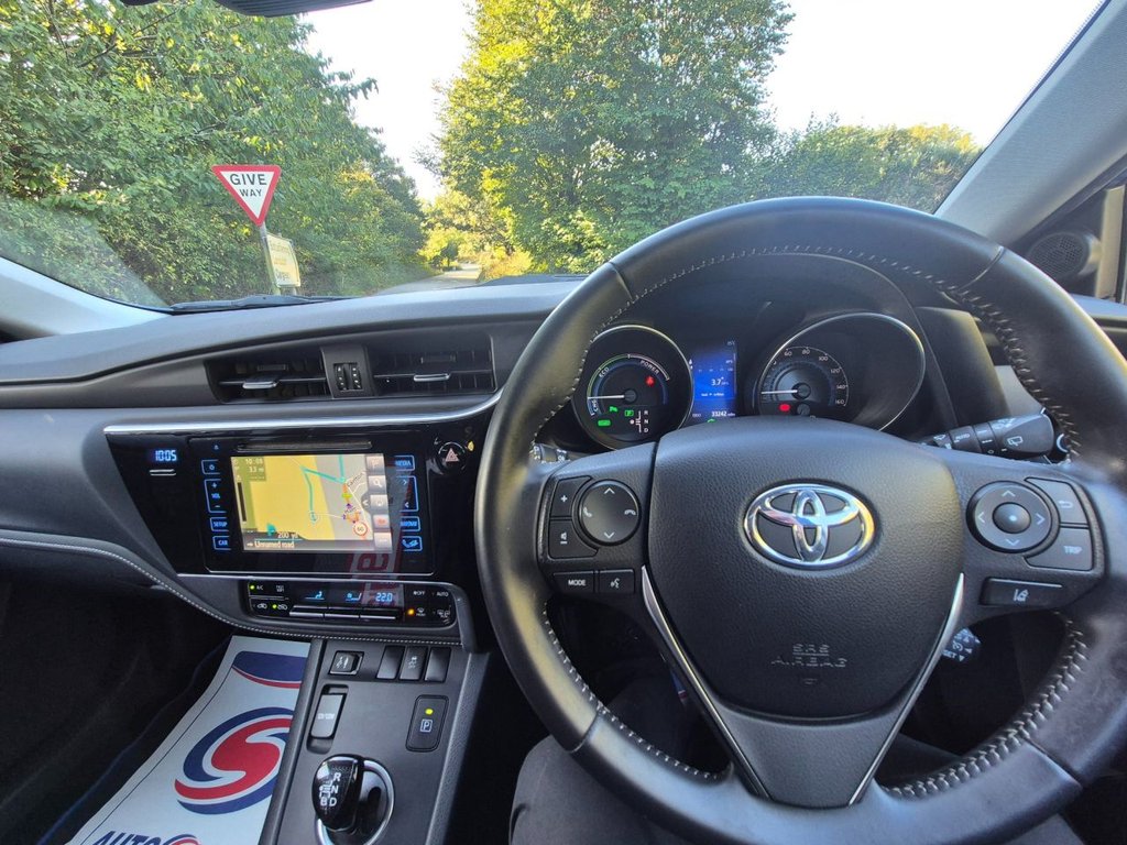 Used Toyota Auris 2018 for sale - 76454232: Photo 14